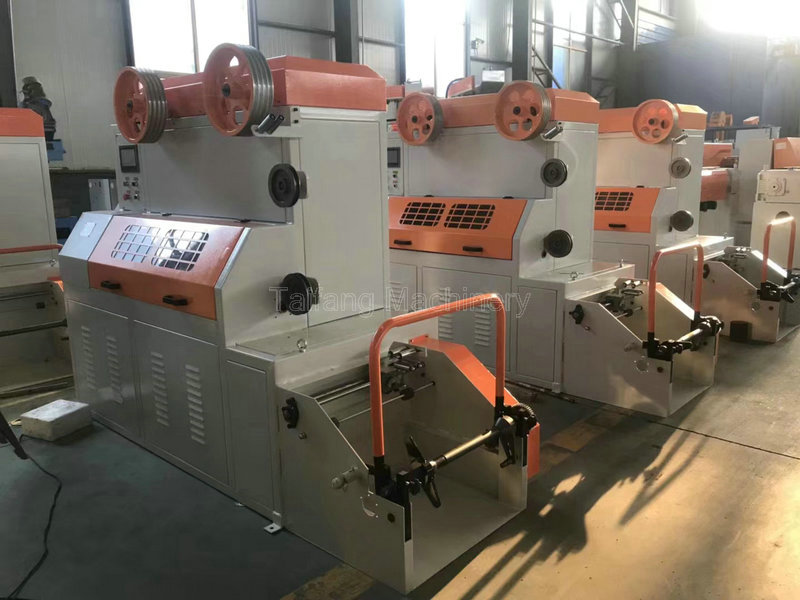 Horizontal single-layer wrapping machine